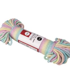 Makramee Garn gedreht, Regenbogen